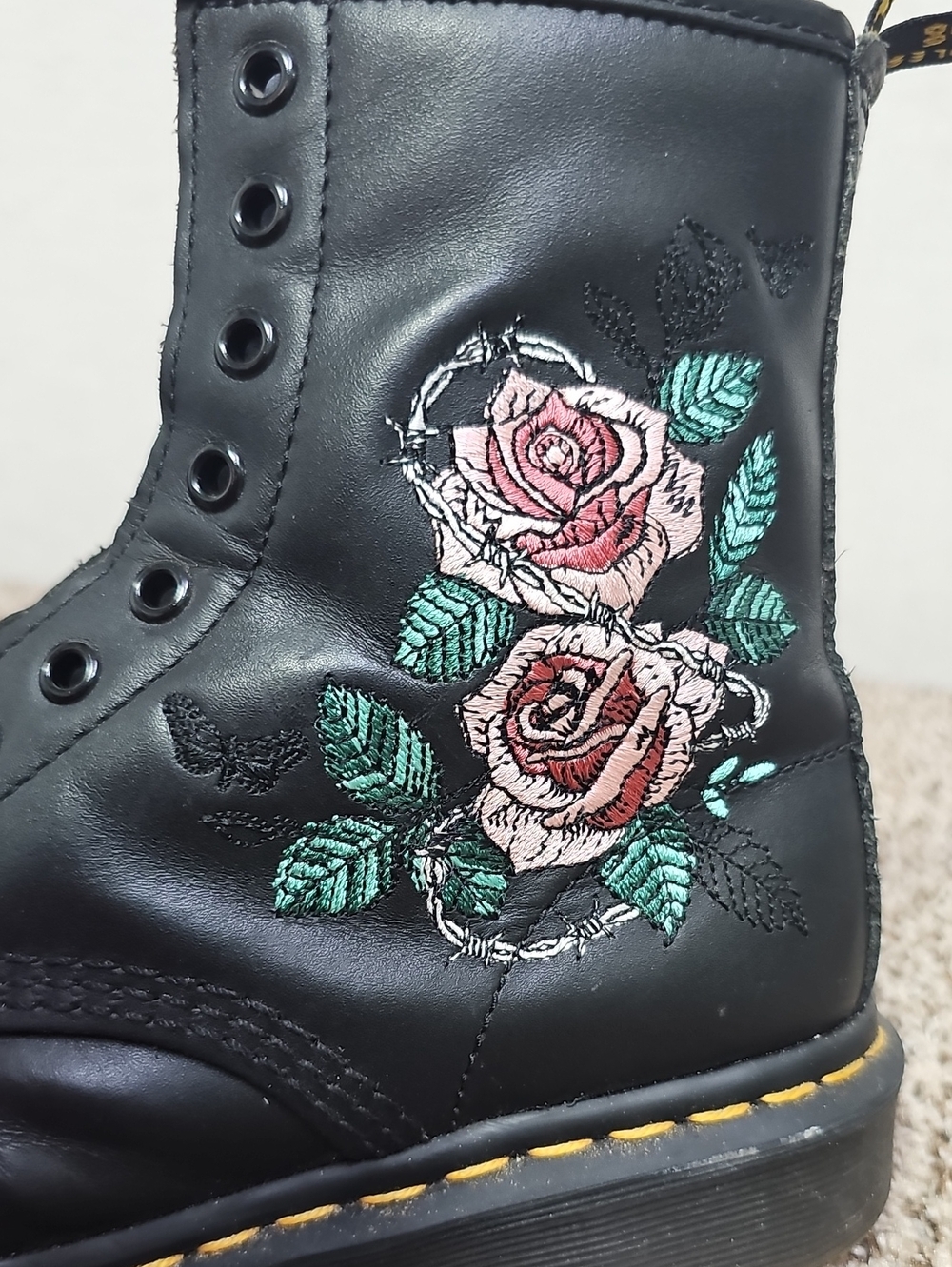 DR. MARTENS VONDA CHAIN II COMBAT BOOTS BFPM-08-076 - Picture 14 of 14